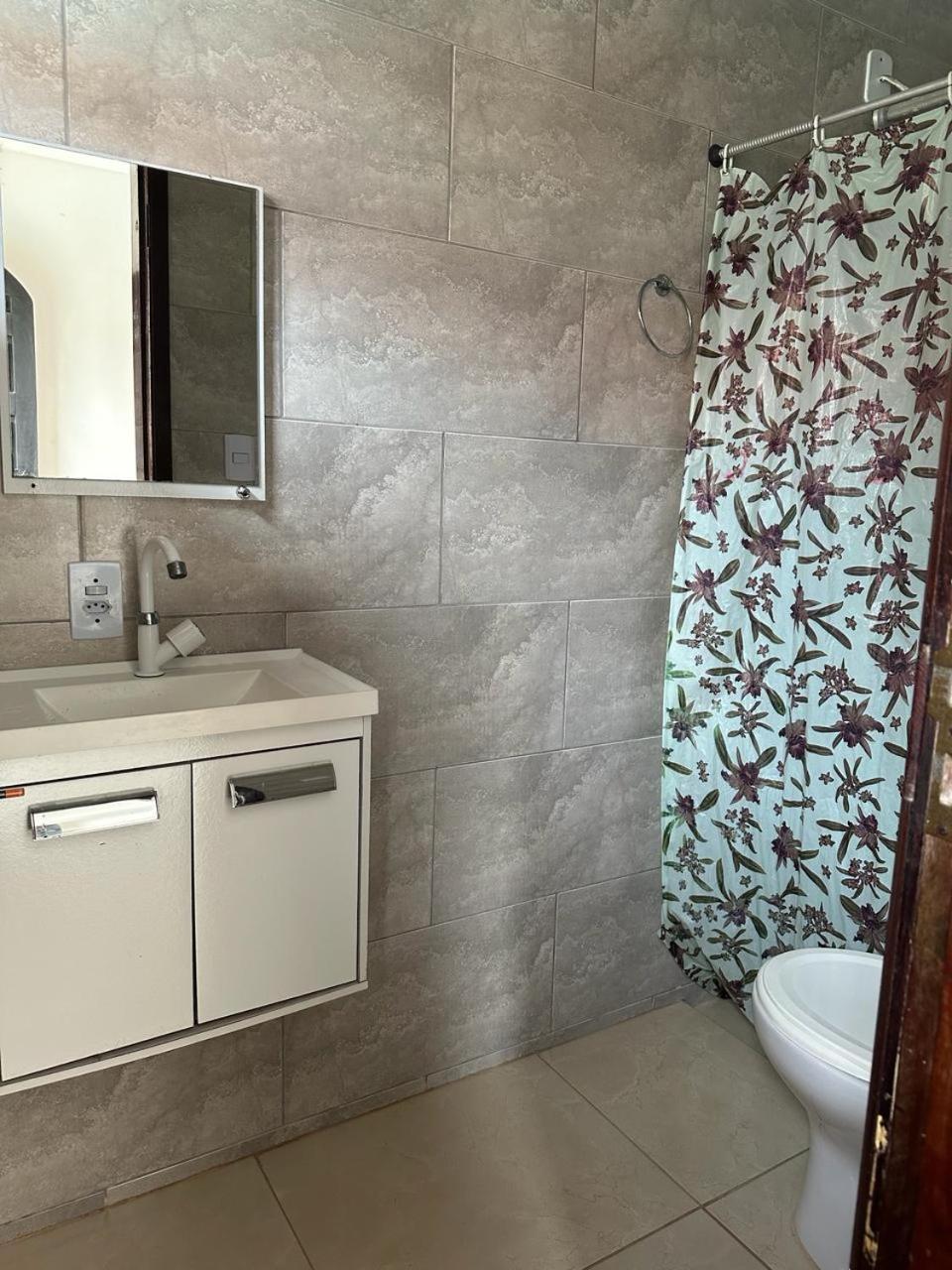 Orla 500 - Casa Inteira 15 Pessoas - Com Piscina - 500 Metros Da - Churrasqueira E Muito Сasa de vacaciones Cabo Frío